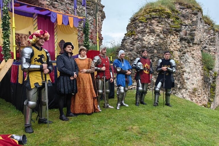 Присоединяйся к сообществу LIVLAND